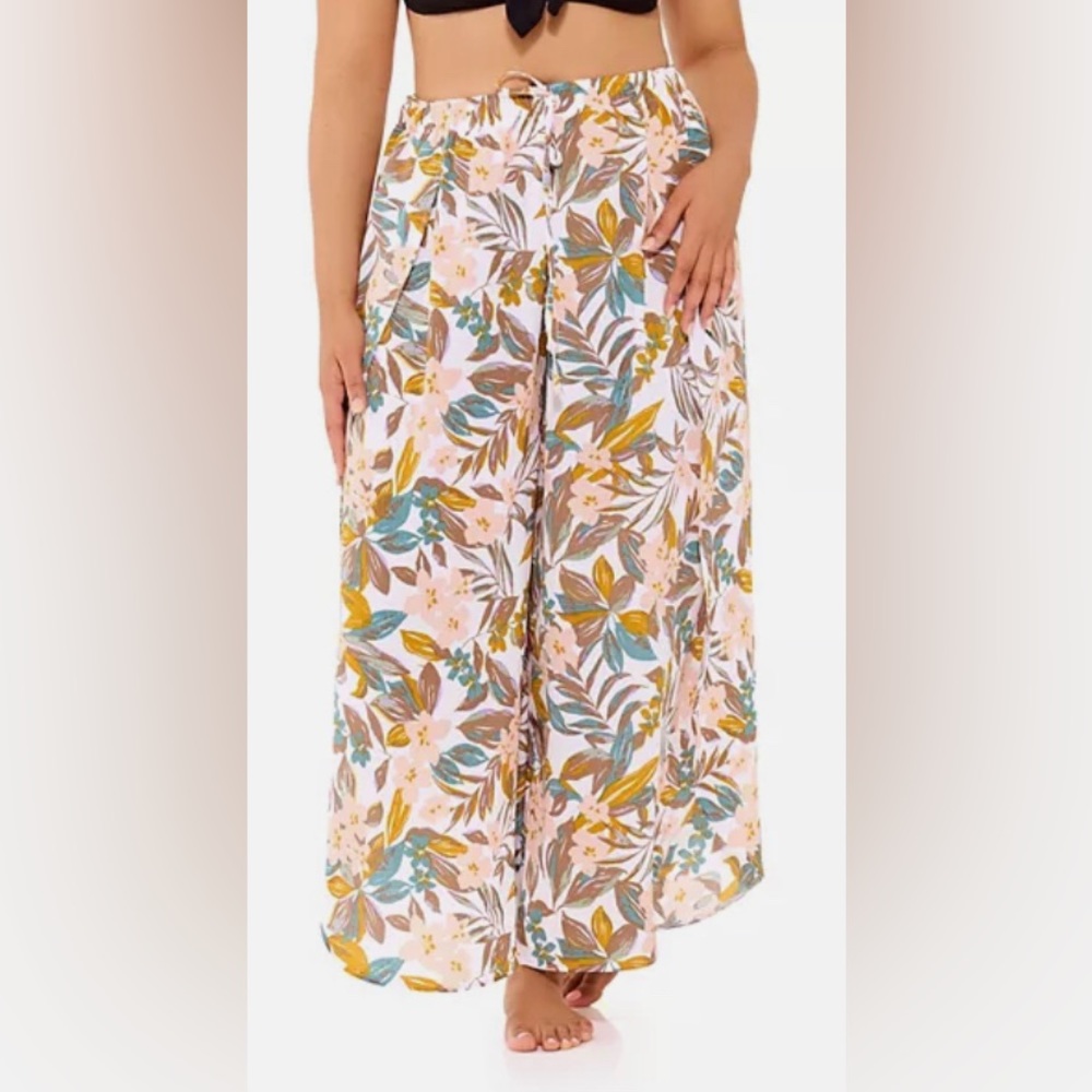 ☀️NWT☀️Beach Side Slit pants